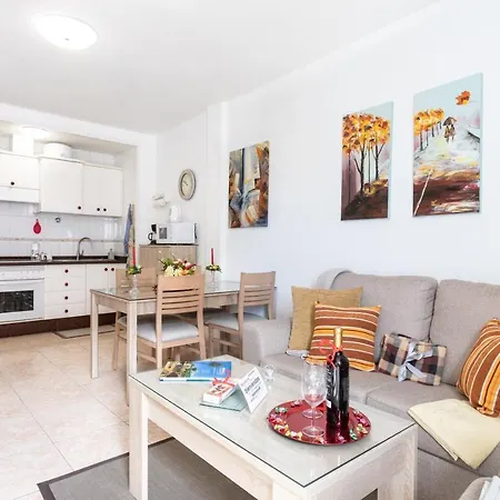 Apartamento La Laguna Deluxe 6 *