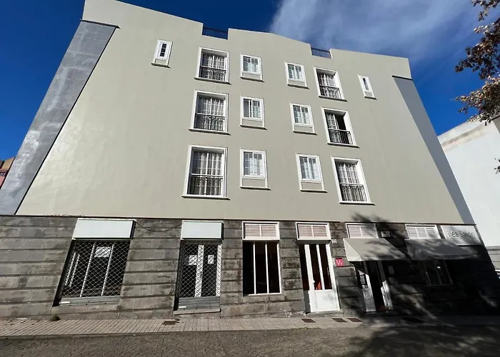 Deluxe 6 لا لاغونا