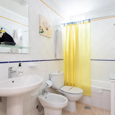 Deluxe 6 * La Laguna (Tenerife)